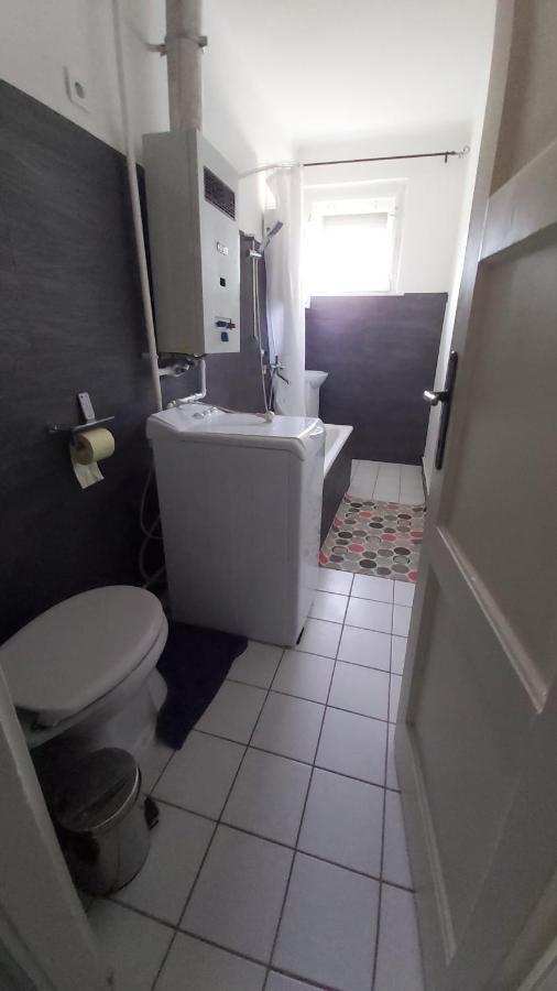 FREE PARKING - Tisza-parti Napfény Apartman Szeged Kültér fotó