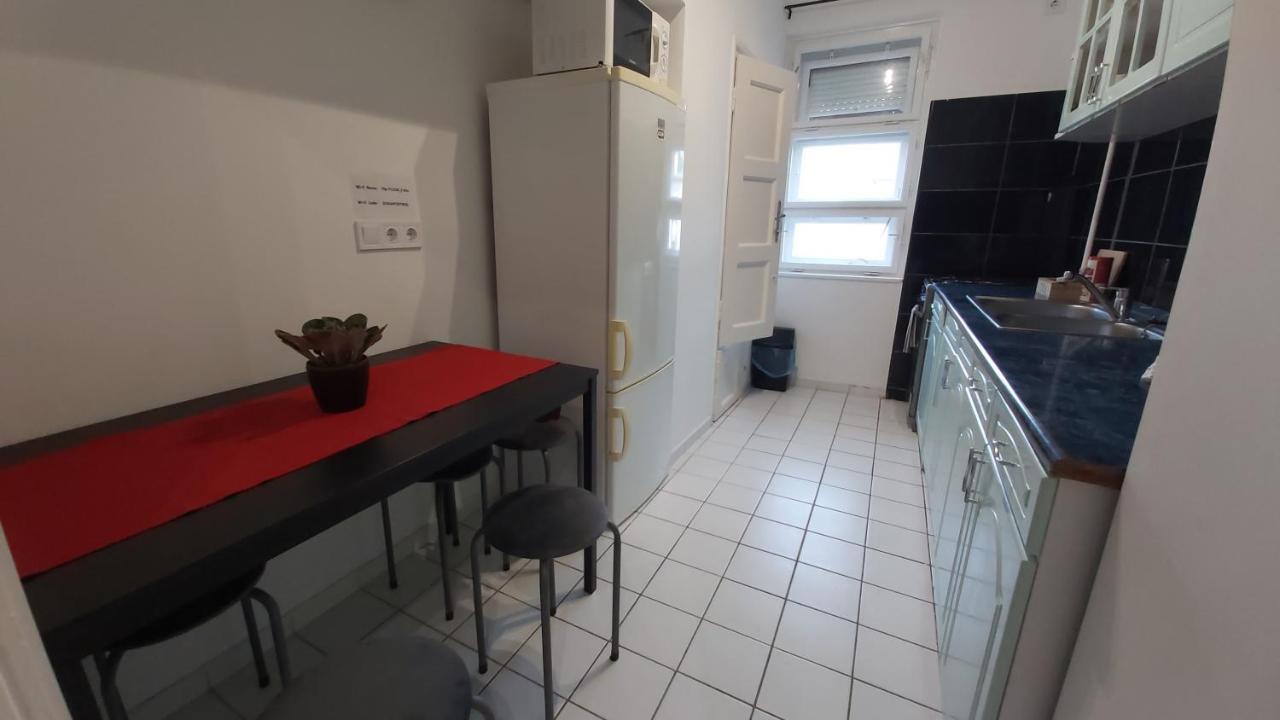 FREE PARKING - Tisza-parti Napfény Apartman Szeged Kültér fotó