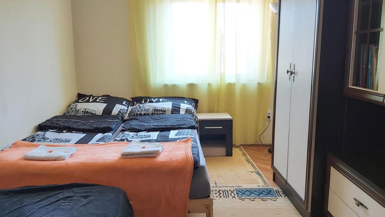 FREE PARKING - Tisza-parti Napfény Apartman Szeged Kültér fotó