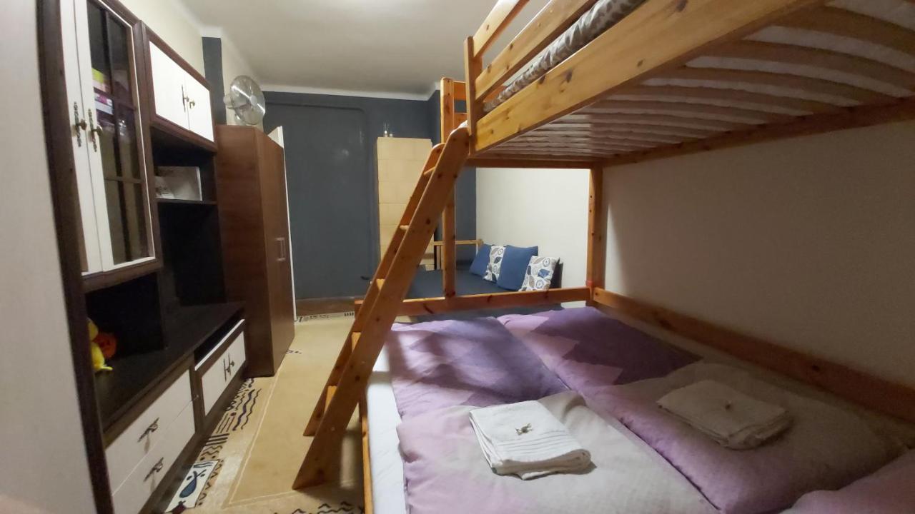 FREE PARKING - Tisza-parti Napfény Apartman Szeged Kültér fotó