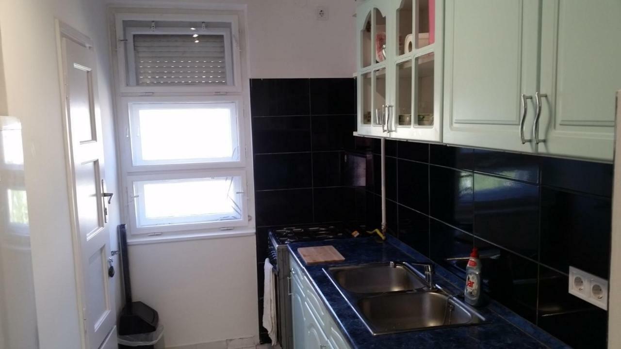 FREE PARKING - Tisza-parti Napfény Apartman Szeged Kültér fotó